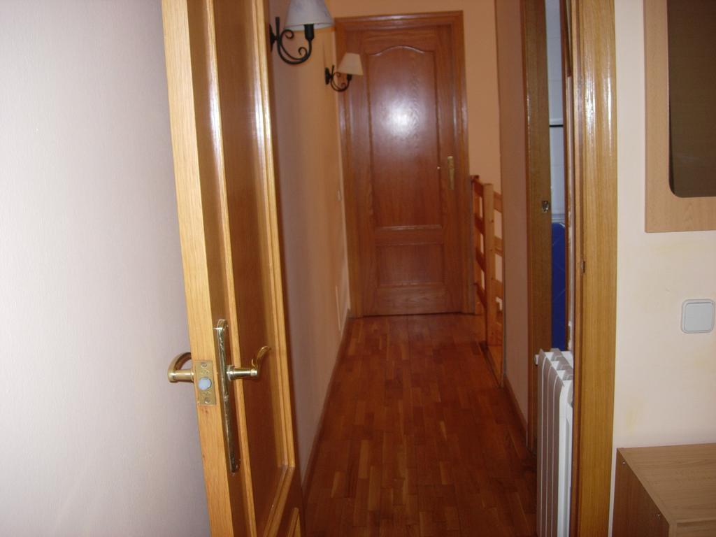 Apartaments El Ribal Valencia D'Aneu Quarto foto